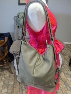 Olive Green Convertible Hobo Backpack | 2-Way Pebbled Leather Shoulder Bag & Tra